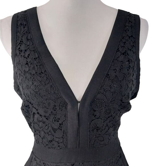 FREE PEOPLE! ADORABLE BLACK LACE OVER BLACK DEEP PLUNGE BODICE DRESS! SZ M - Picture 3 of 9